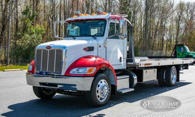 2019 Peterbilt 337 Truck with Jerr-Dan 22x102 NGAF6T-LPW Aluminum