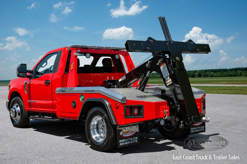 2019 Red Ford F-350 & Jerr-Dan MPL-NG Wheel Lift