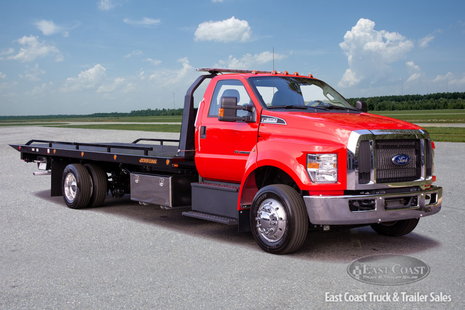 2019 Ford F-650 & Jerr-Dan 22x102 SRR6T-LPW Rollback in Red