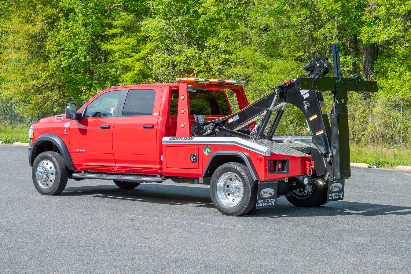 Wrecker 2023 Dodge 5500 Crew Cab 4x4 & JerrDan MPL40
