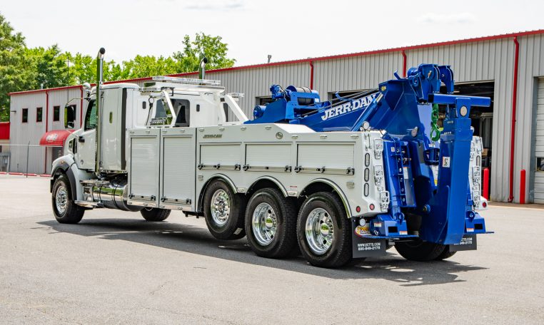 2024 Western Star 49X & Jerr-Dan JFB Body JD35INT in White - Stock#13415N