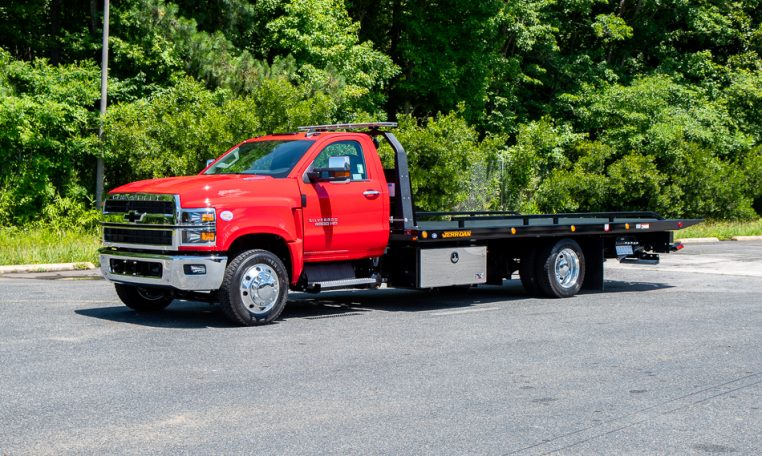 2023 Chevrolet 6500 & Jerr-Dan 20x102 SRR6T-LPW in Red - Stock#13285N