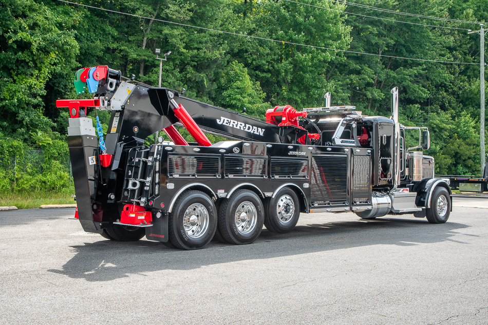 2023 Peterbilt 389 & Jerr-Dan JBF 50 Ton Heavy Wrecker