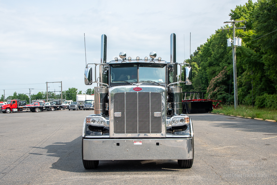 2023 Peterbilt 389 & Jerr-Dan JBF 50 Ton Heavy Wrecker