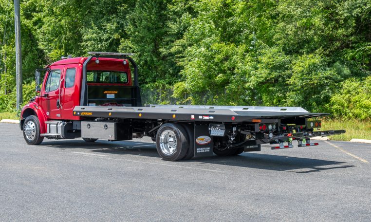 2024 Freightliner M2 Extended Cab & Jerr-Dan 22x102 SRR6T-LPW w- Auto Grids in Legendary Red - Stock#14076N