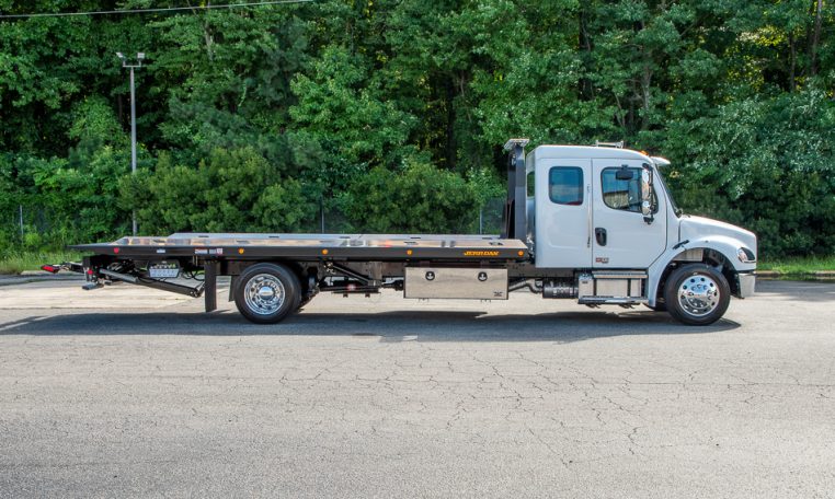 2025 Freightliner M2 Extended Cab & Jerr-Dan 22x102 SRR6T-LPW in White - Stock#14074N