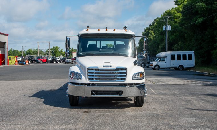 2025 Freightliner M2 Extended Cab & Jerr-Dan 22x102 SRR6T-LPW in White - Stock#14074N