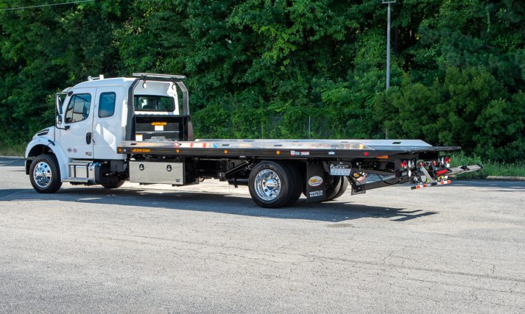 2025 Freightliner M2 Extended Cab & Jerr-Dan 22x102 SRR6T-LPW in White - Stock#14074N