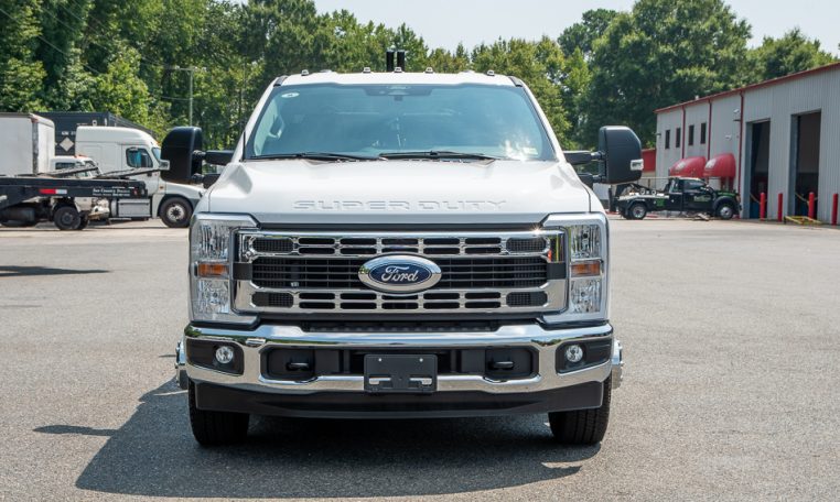 2024 Ford F-350 & Jerr-Dan MPL-NG in White