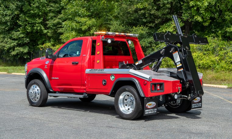 2024 Dodge 4500 4x4 & Jerr-Dan MPL-NG in Flame Red - Stock#13585N