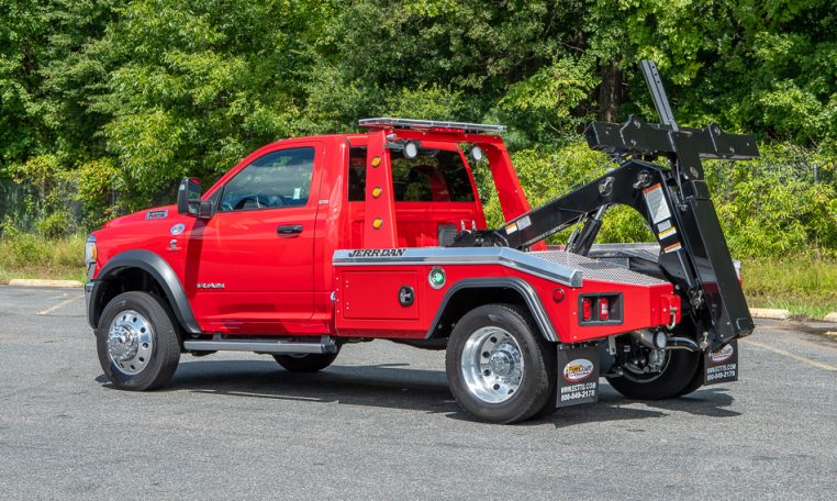 2024 Dodge 4500 4x4 & Jerr-Dan MPL-NG in Flame Red - Stock#13585N