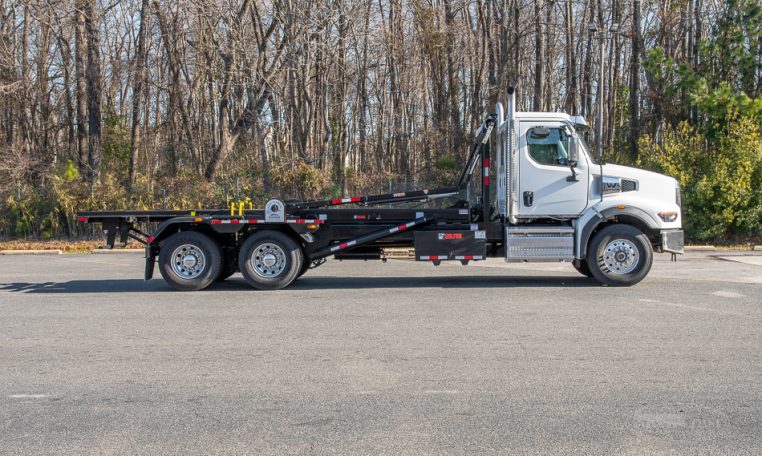 2024 Western Star 49X & Galfab 60K Outside Rail Hoist in White-1