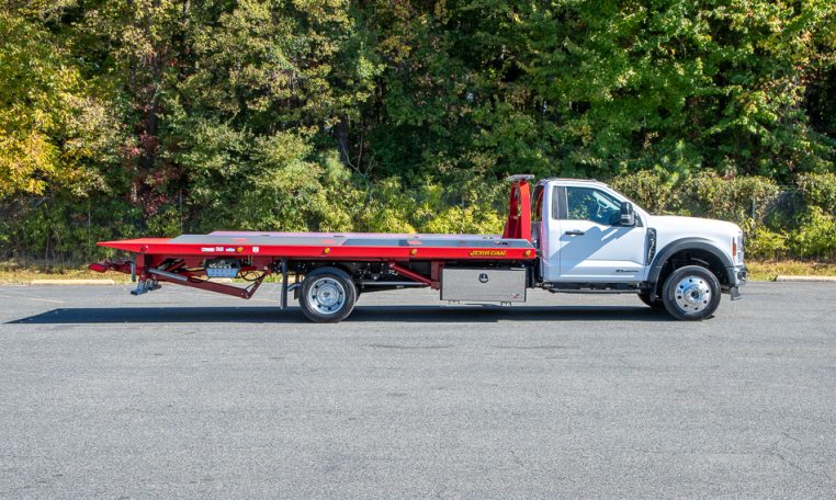 2024 Ford F-550 4x4 & Jerr-Dan 20x102 SRR6T-LPW HC in White- Stock# 14118N-1