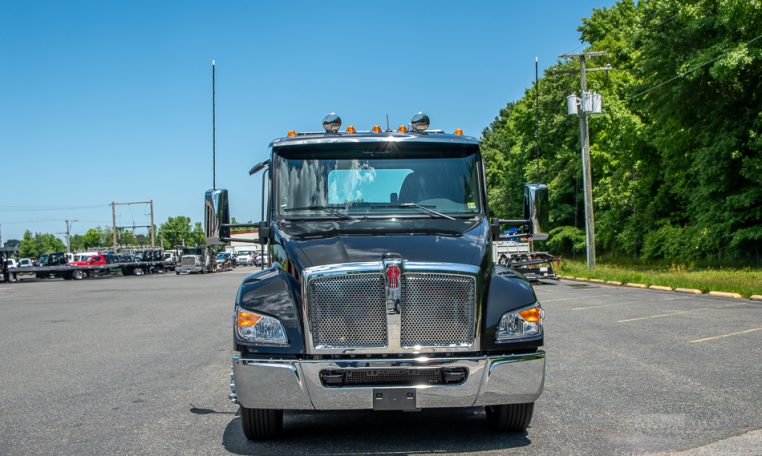 2025 Kenworth T380 & Jerr-Dan 24x102 8.5 Ton HC in Black-1