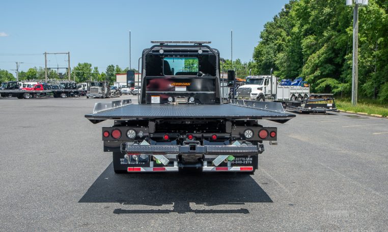 2025 Kenworth T380 & Jerr-Dan 24x102 8.5 Ton HC in Black-1