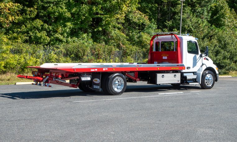 2025 Peterbilt 536 & Jerr-Dan 22x102 SRR6T-LPW in White - Stock#13985N-1