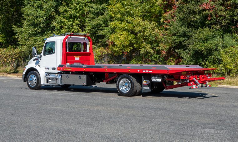 2025 Peterbilt 536 & Jerr-Dan 22x102 SRR6T-LPW in White - Stock#13985N-1