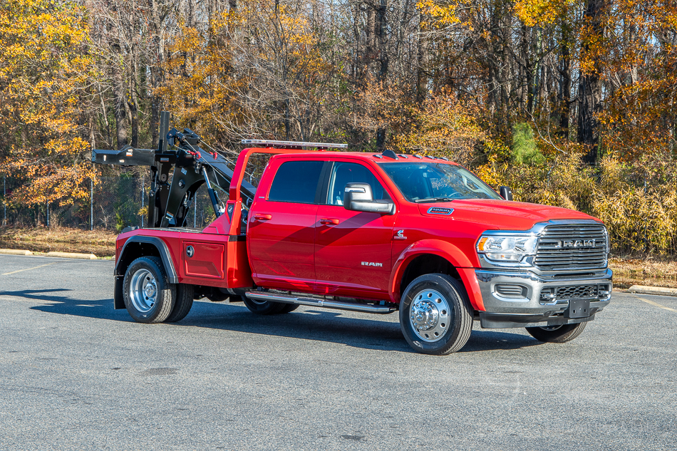2023 Dodge 5500 Laramie Crew Cab 4x4 & Jerr-Dan MPL40