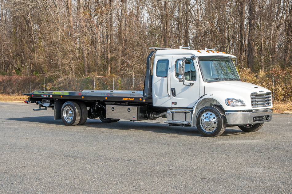 2025-Freightliner-M2-Extended-